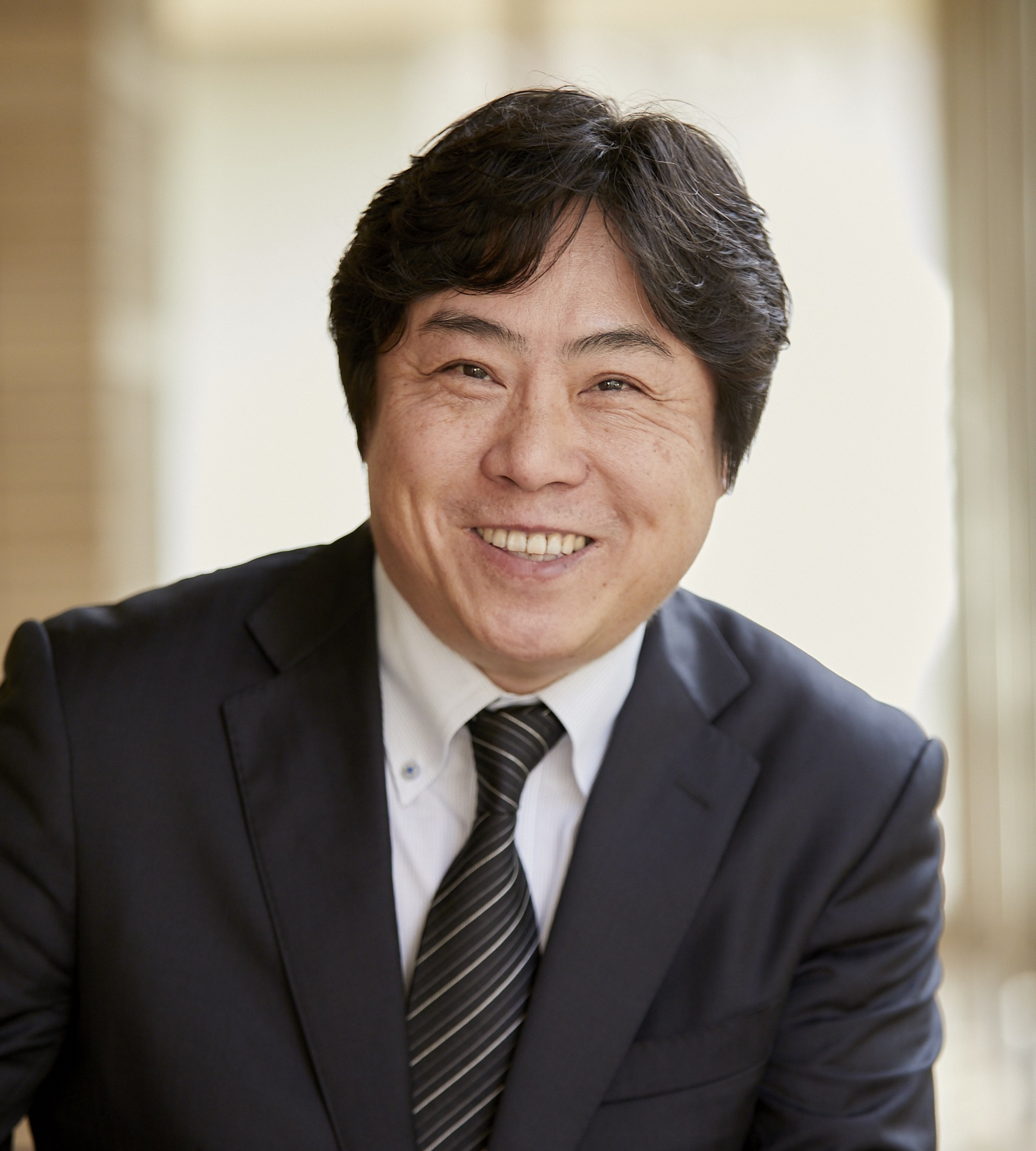 Takashi Hishida Professor