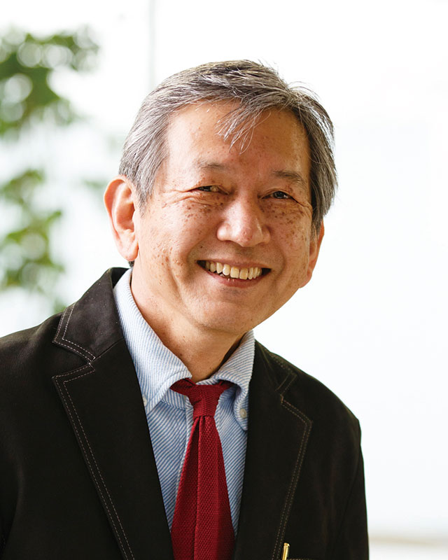Akihiko Takashima Professor