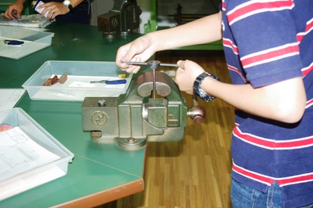 中学生対象の体験学習
